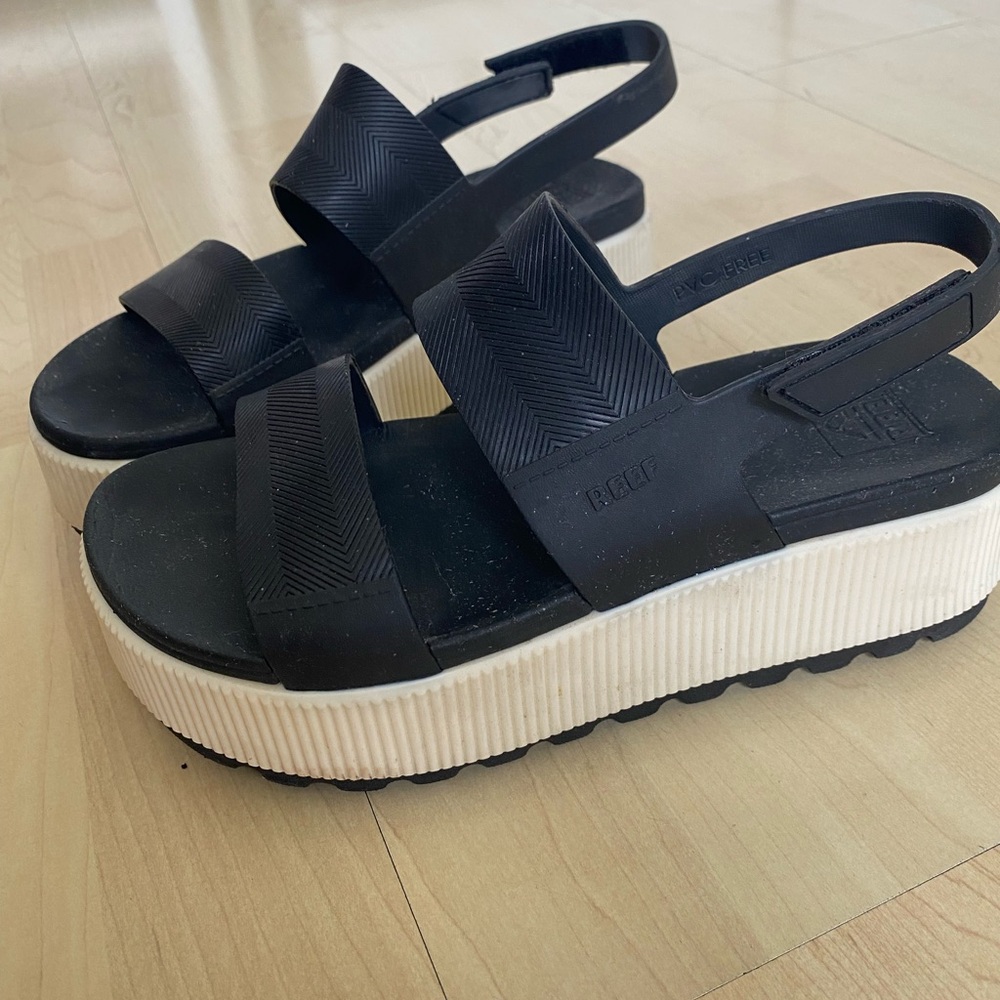 REEF Water Vista Higher Platform Sandals - Picture 2 of 2